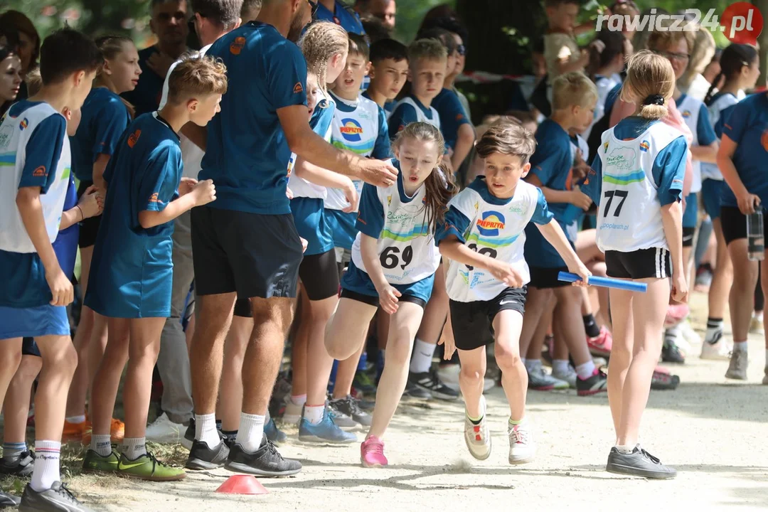 Sztafety szkolne w ramach 24h Rawickiego Festiwalu Sportu