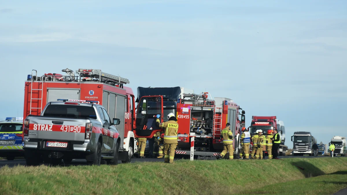 Kraksa na DK12 (obwodnica Borku Wlkp.). Zderzenie 4 samochodów