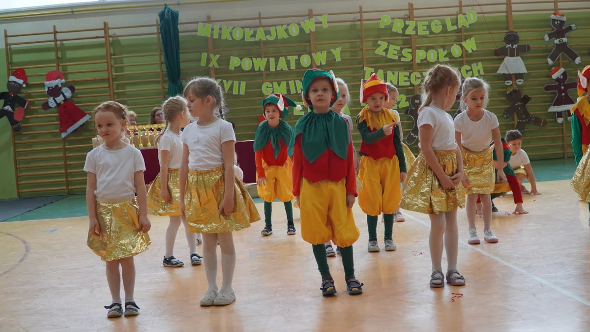 Mikołajkowy Przegląd Zespołów Tanecznych w Cielczy