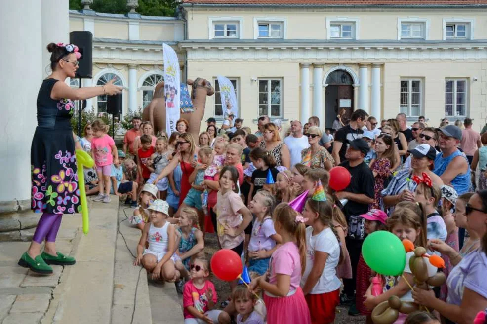 Bajkowy festyn w  Śmiełowie