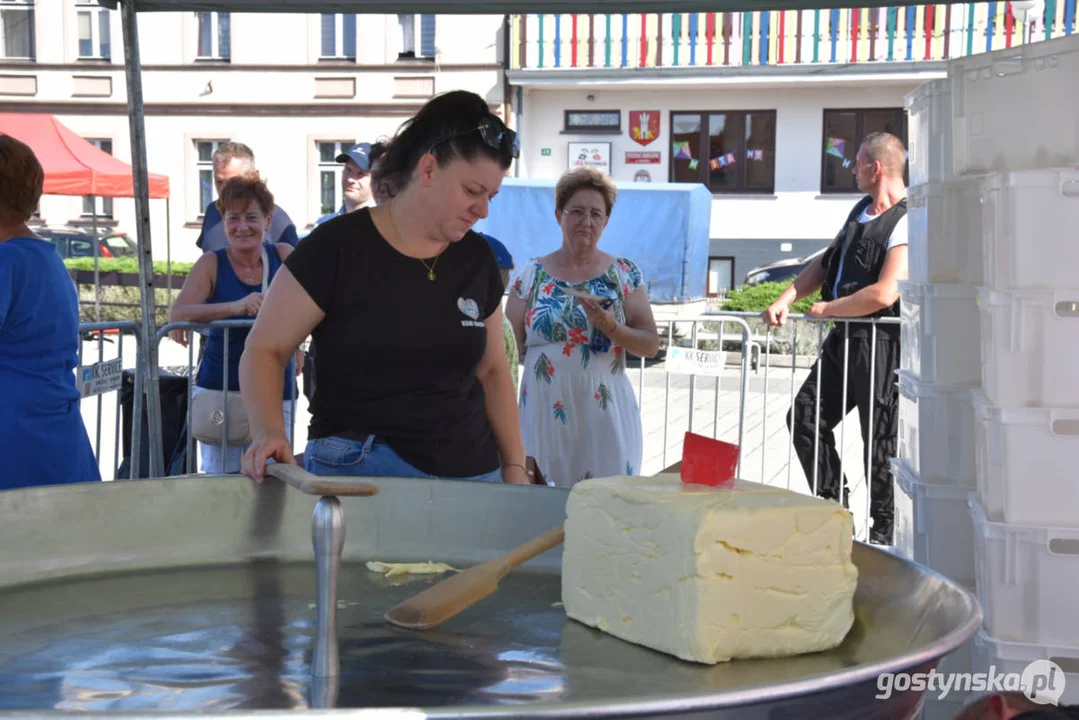 Święto Sera Smażonego w  w Pogorzeli - ustanowili rekord Polski  na największą porcję sera smażonego