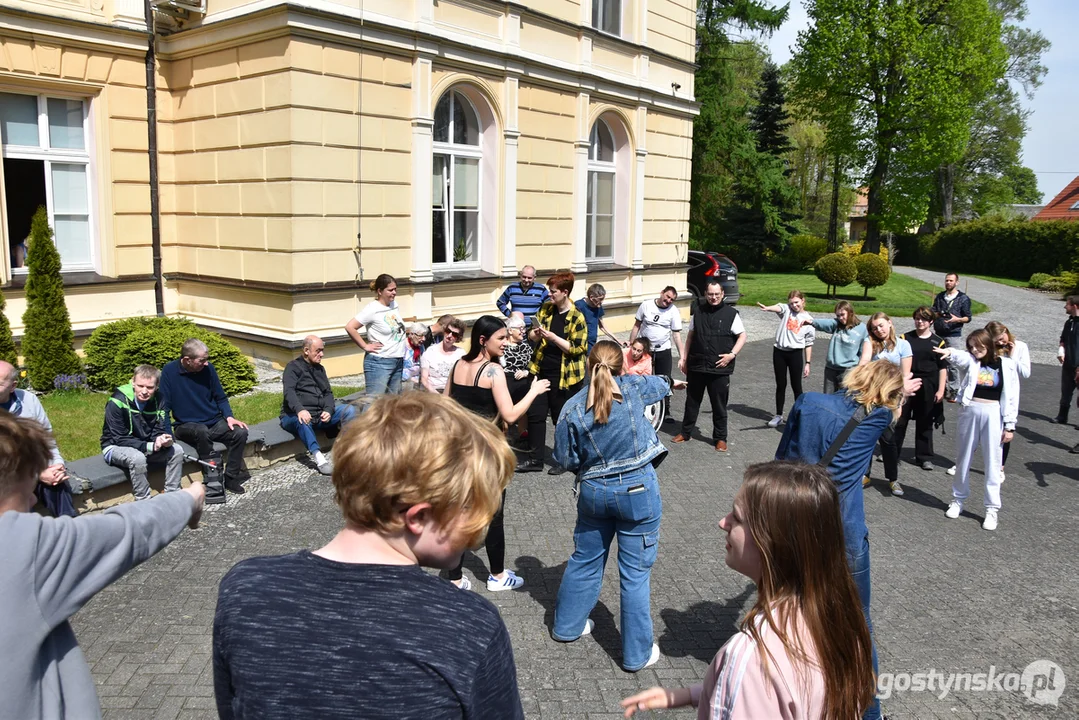 Uczniowie boreckich szkół z wizytą w Zimnowodzie