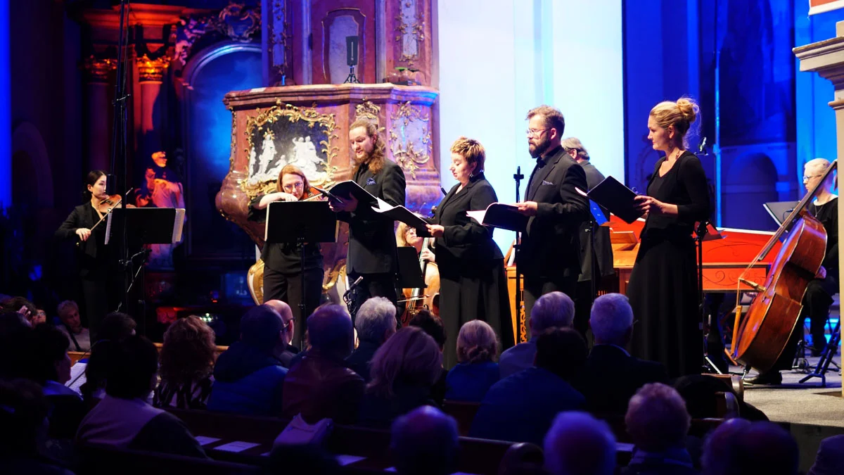 " Cztery pory roku" Vivaldiego na finał XVIII Festiwalu Musica Sacromontana. Niesamowite skrzypce Roberta Bachary i wykład o Jadwidze Zamoyskiej - Zdjęcie główne