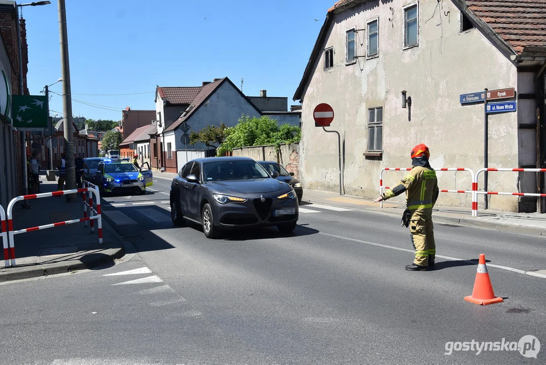 Potrącenie pieszego na pasach i nastolatka na hulajnodze w Gostyniu