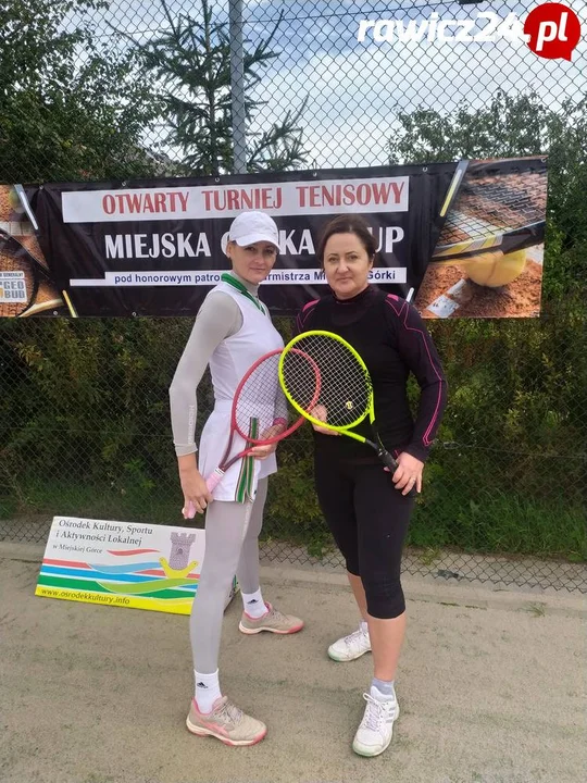 Tenis. Singiel kobiet i debel mężczyzn w Miejskiej Górce