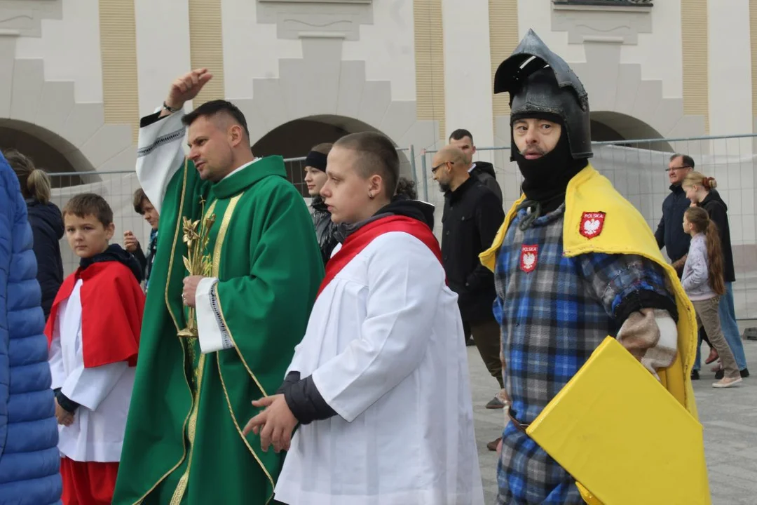 Marsz Wszystkich Świętych w parafii św. Marcina w Jarocinie