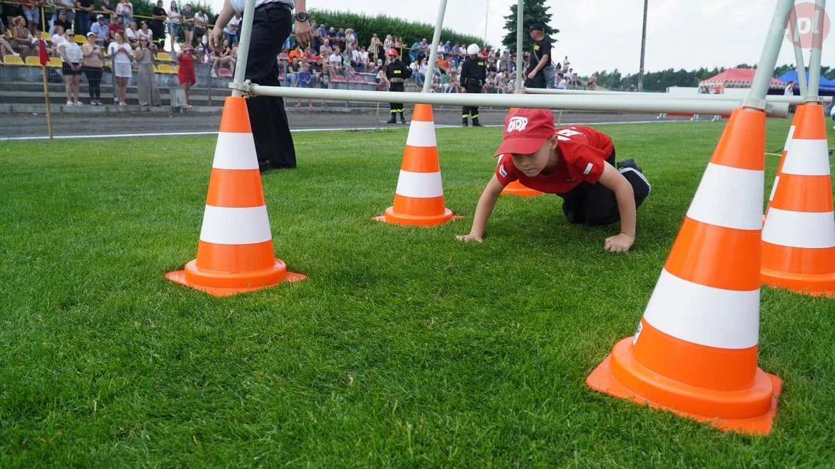 Dziecięce Drużyny Pożarnicze na zawodach w Miejskiej Górce