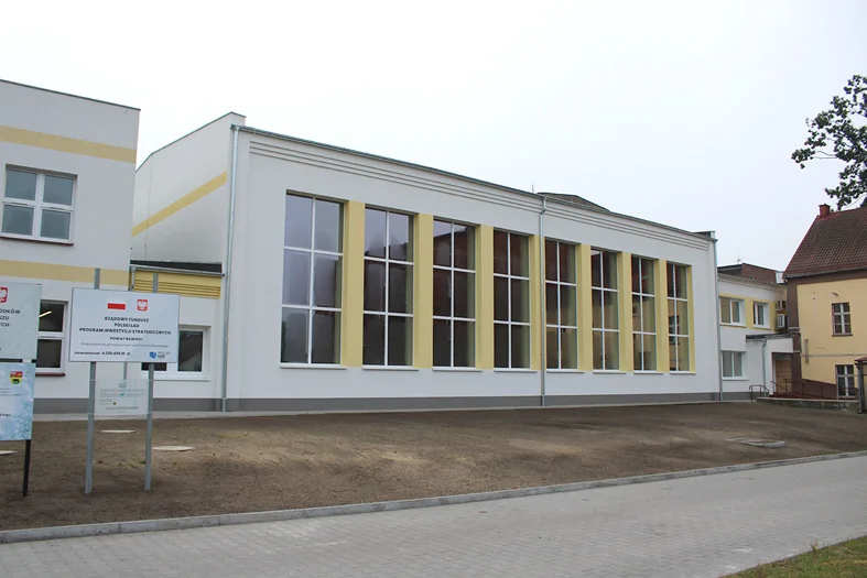 Odnowiona sala sportowa Zespołu Szkół Zawodowych w Rawiczu