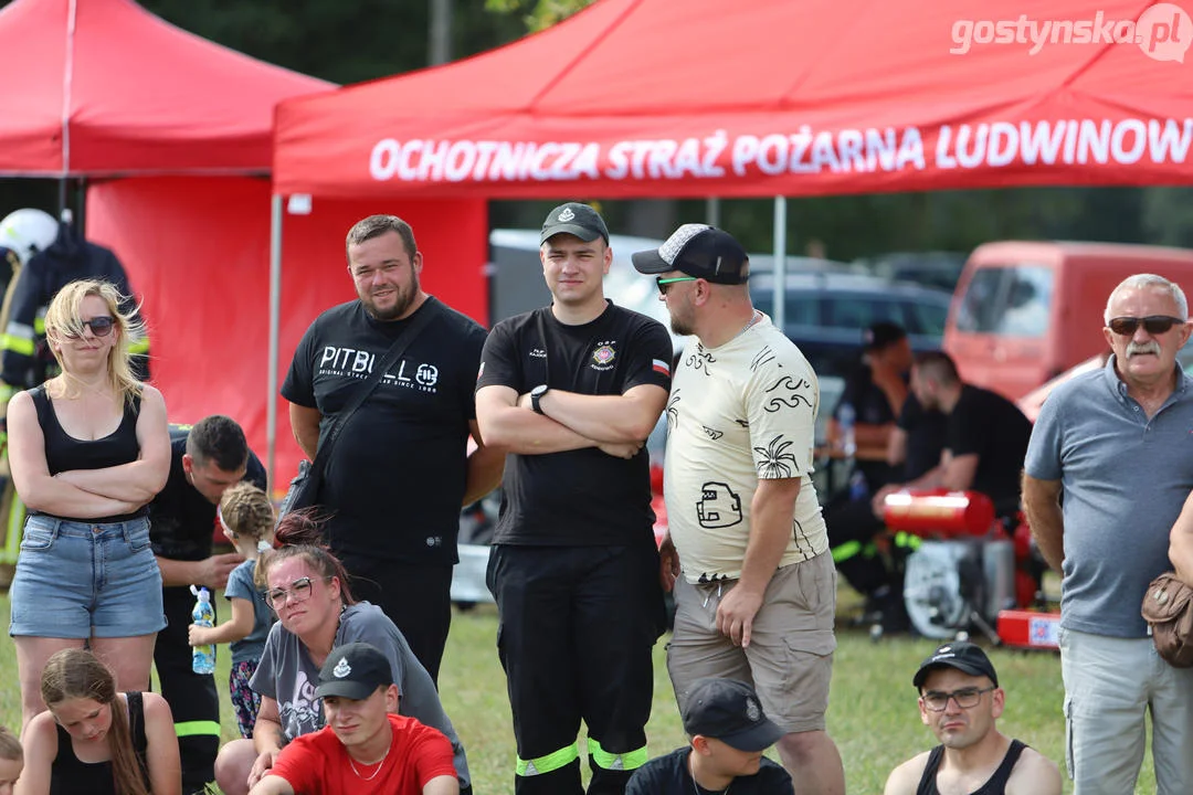 Strażacki Piknik Historyczny w Dzięczynie