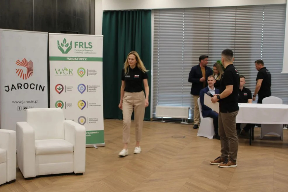 Urszula Wyremblewska-Korzyniewska zwróciła szczególną uwagę na ragę RockRunu oraz promocyjną rolę tego wydarzenia dla Jarocina