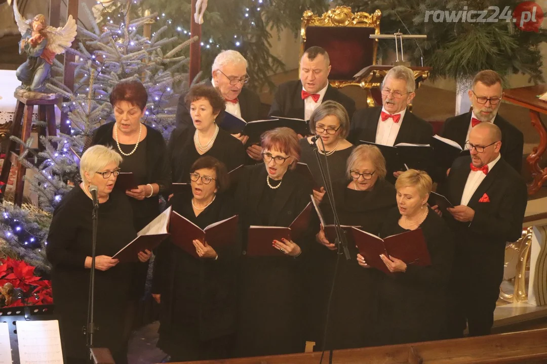 Rawicz. Zagrali i zaśpiewali kolędy i pastorałki dla Tosi