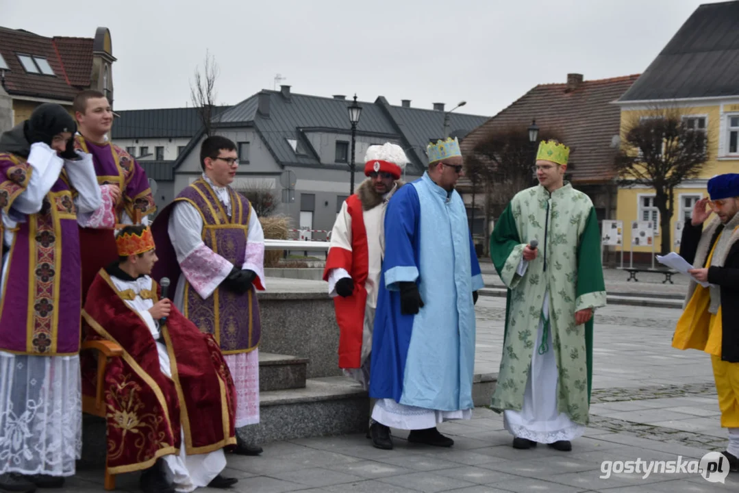 "W jasełkach leży" - Orszak Trzech Króli na ulicach Gostynia