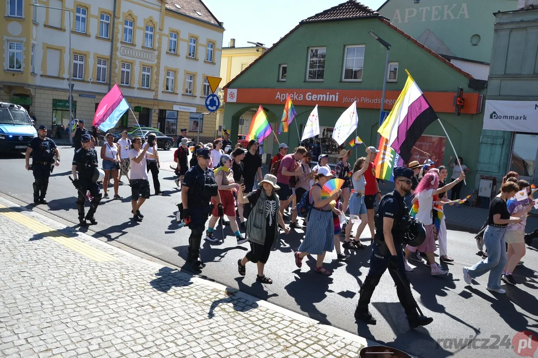 Marsz Równości i kontrmanifestacje w Rawiczu