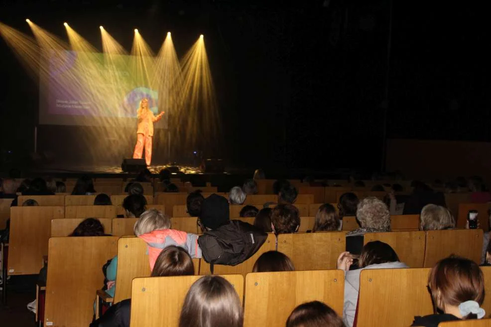 Wyjątkowy koncert w JOK-u. Młodzież śpiewała Niemena