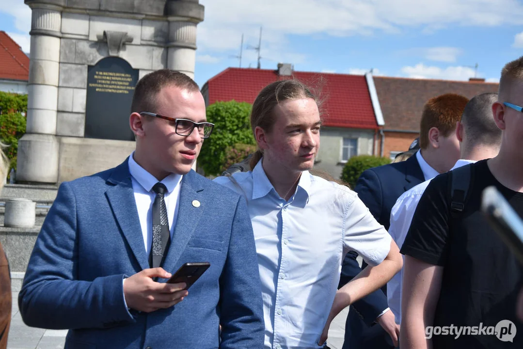 Lider Konfederacji Krzysztof Bosak w Gostyniu spotkał się z mieszkańcami