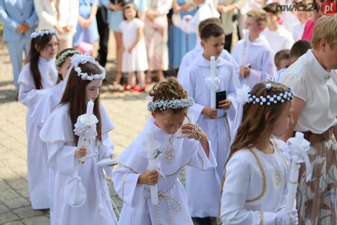 Pierwsza Komunia Święta w "białym" kościele