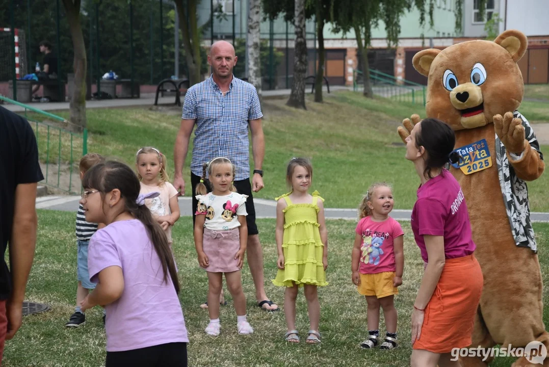 Akcja #TataTeżCzyta2025 na Dzień Ojca w KROB_KULT