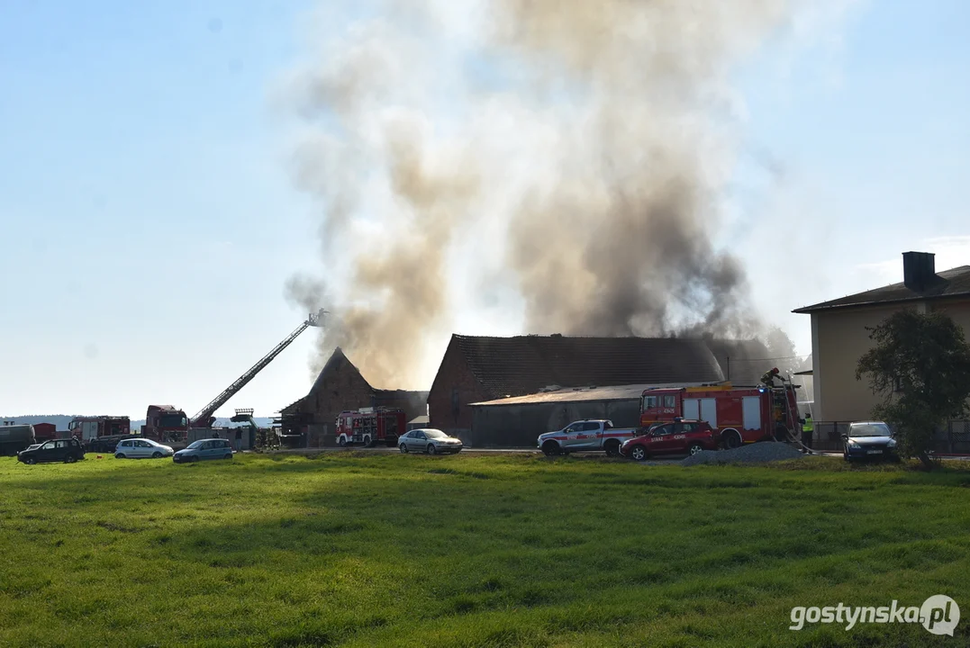 Pożar hali zakładu ślusarskiego w Czeluścinie
