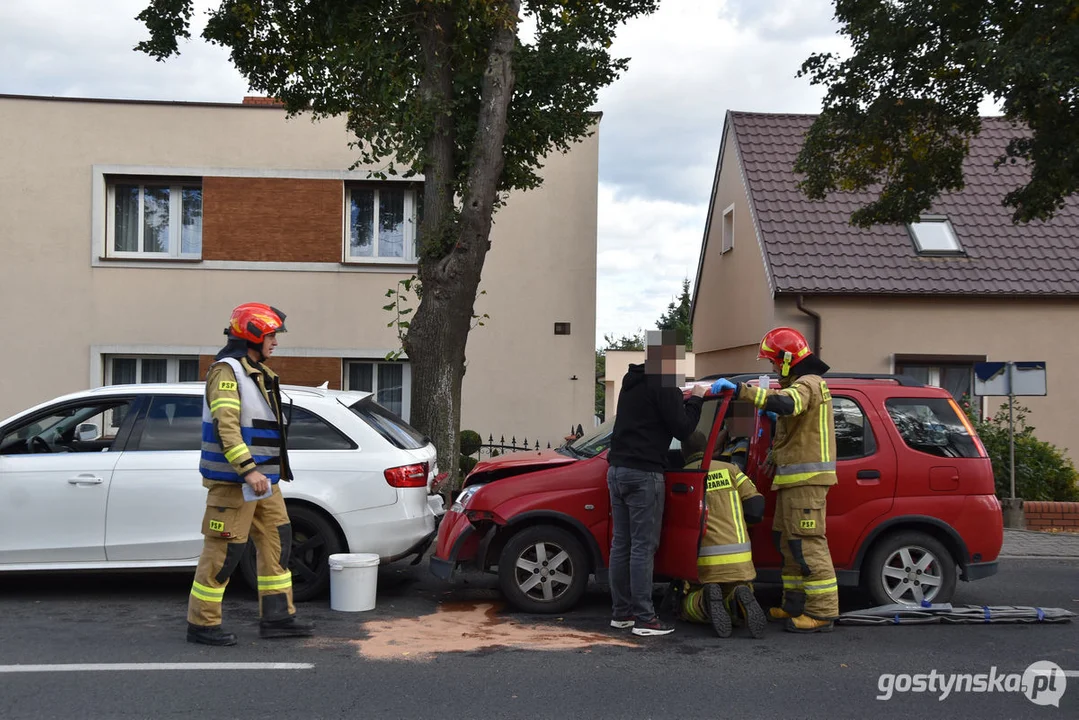 Niedzielny wypadek na ul. Wrocławskiej (DW434) w Gostyniu