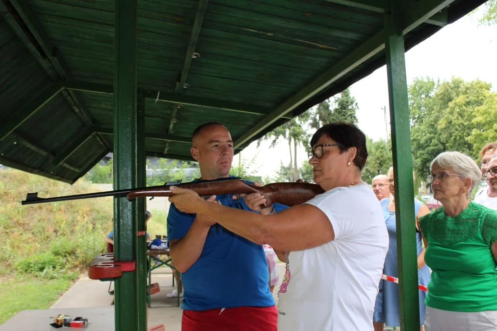 VII Turniej "Ustrzelić raka" Klubu "Amazonka"  w Jarocinie