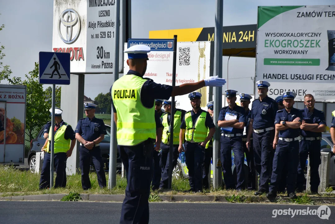 34. Konkurs "Policjant ruchu drogowego 2024” w Gostyniu. Dzień drugi - ręczna regulacja ruchem