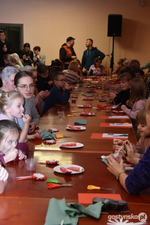 Międzypokoleniowe warsztaty kotylionowe w Borku Wlkp.