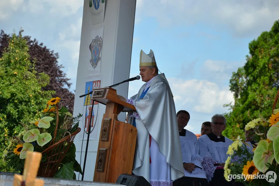 Dożynki powiatowe na Świętej Górze w 2013