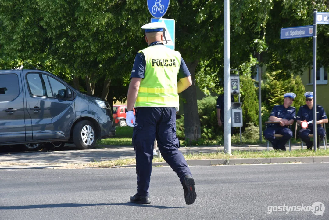 34. Konkurs "Policjant ruchu drogowego 2024” w Gostyniu. Dzień drugi - ręczna regulacja ruchem