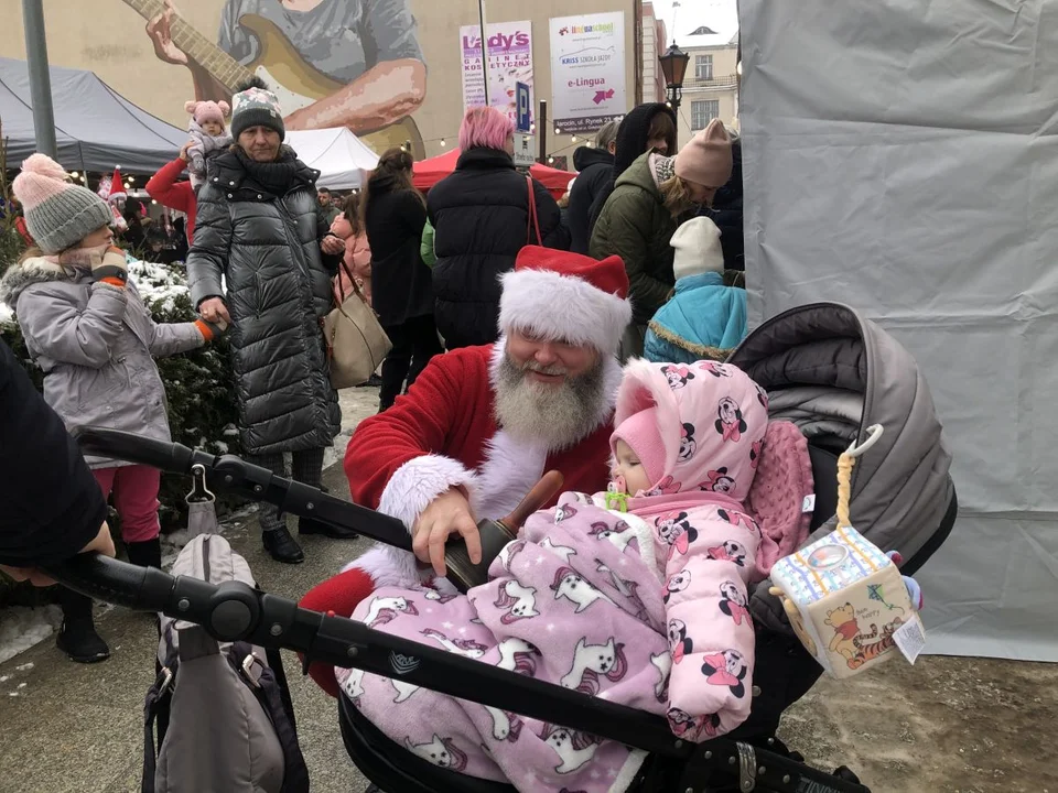 Jarmark Świąteczny na Gołębiej w Jarocinie. Już w niedzielę ze św. Mikołajem i zbiórką dla Piotrka [ZDJĘCIA] - Zdjęcie główne