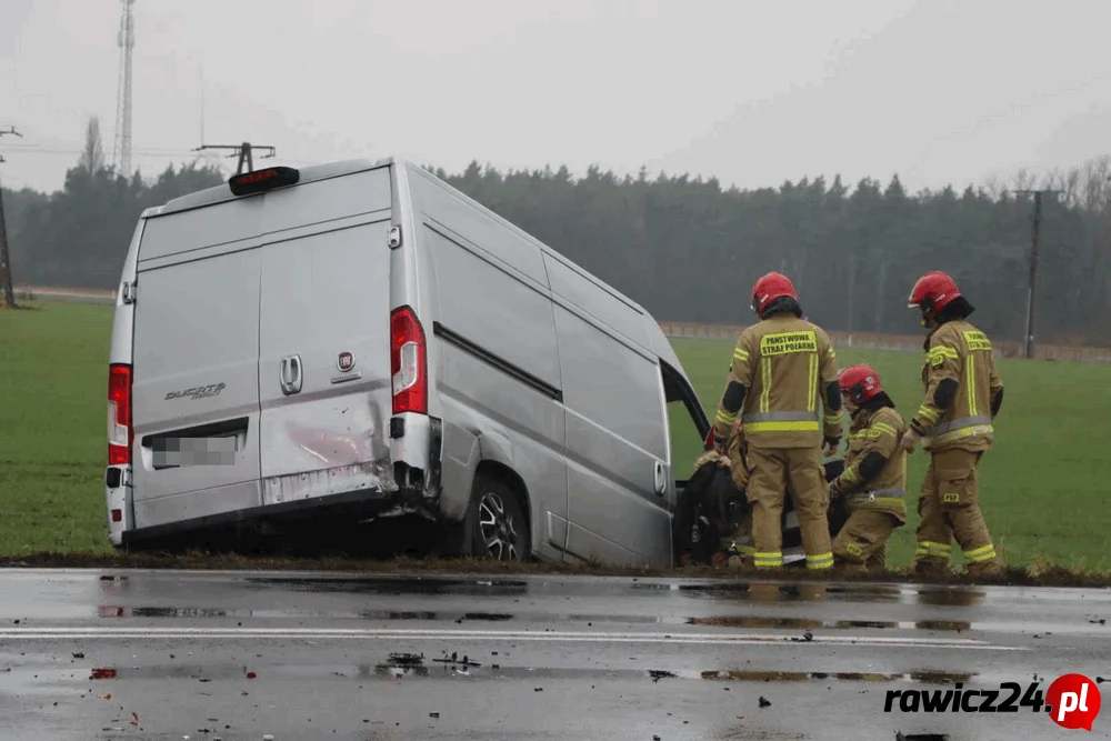 Kolizja na skrzyżowaniu ul. Sarnowskiej z ul. Zwierzyniecką