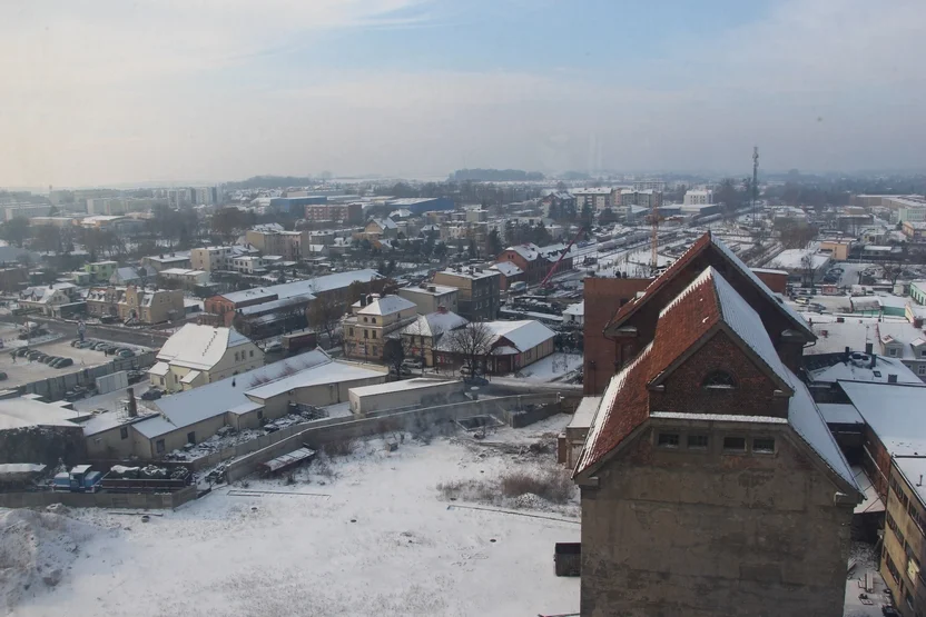 Ćwiczenia z ratownictwa wysokościowego na elewatorze zbożowym w Pleszewie