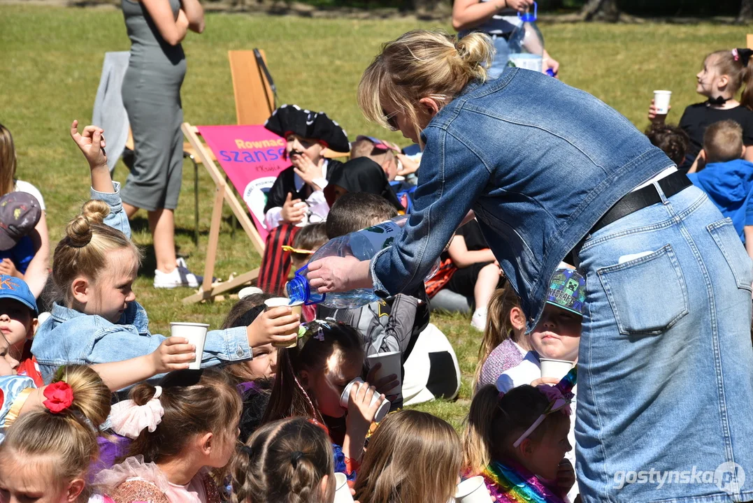 Parada Żywych Książek - Tydzień Bibliotek w gminie Krobia -