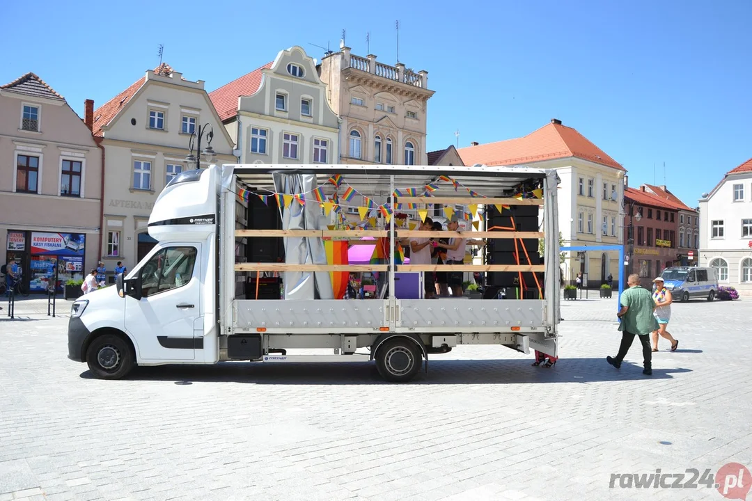 Marsz Równości i kontrmanifestacje w Rawiczu