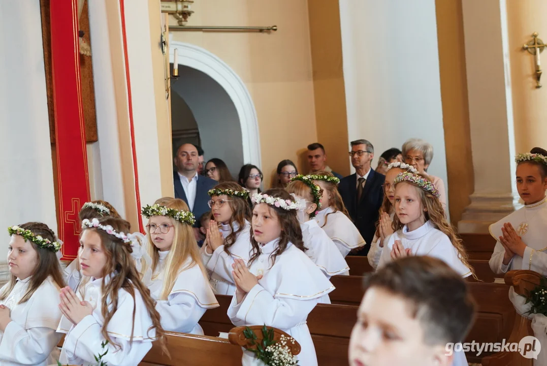 Pierwsza Komunia Święta w parafii pw. Św. Michała Archanioła w Pogorzeli