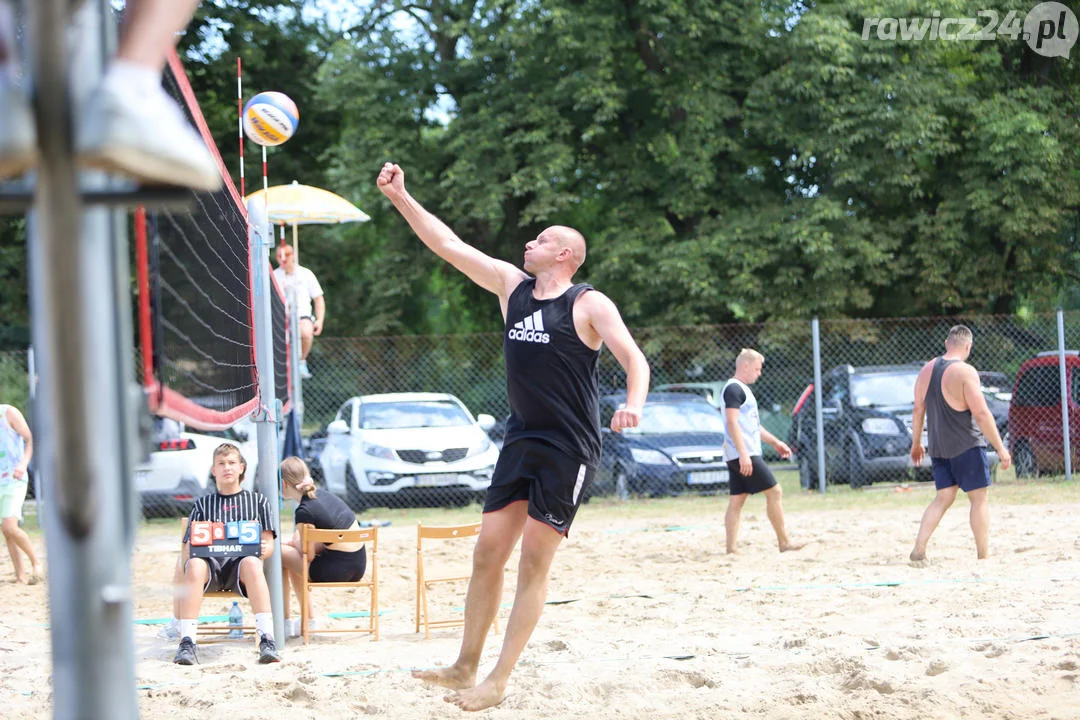 Turniej siatkówki plażowej w Jutrosinie