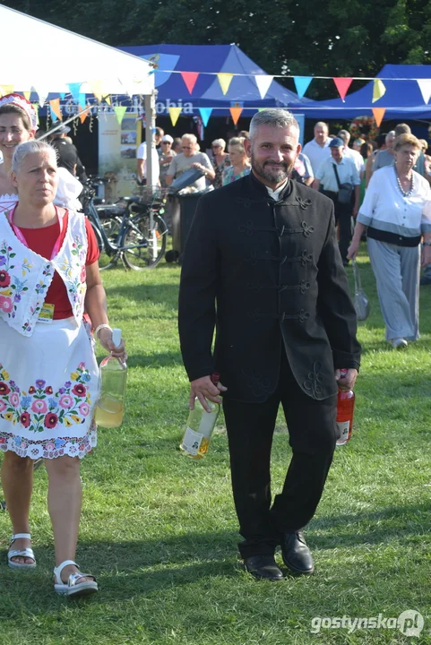 XI Festiwal Tradycji i Folkloru w Domachowie - wesele buskupiańskie i podpisanie umowy partnerskiej