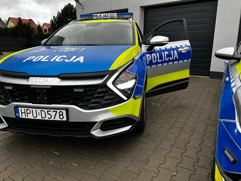 Nowe radiowozy dla gostyńskiej policji