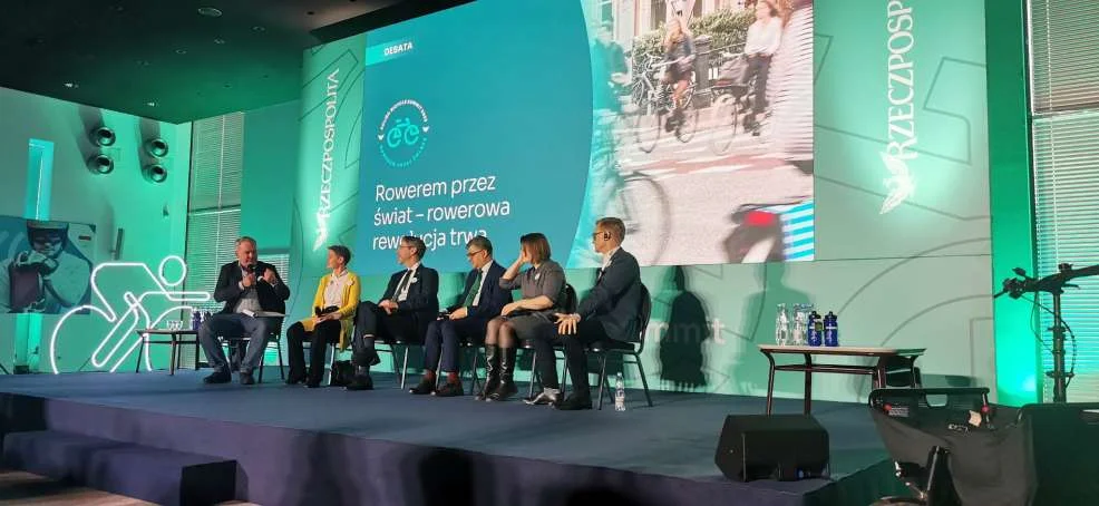 Konferencja w Warszawie na temat ścieżek rowerowych