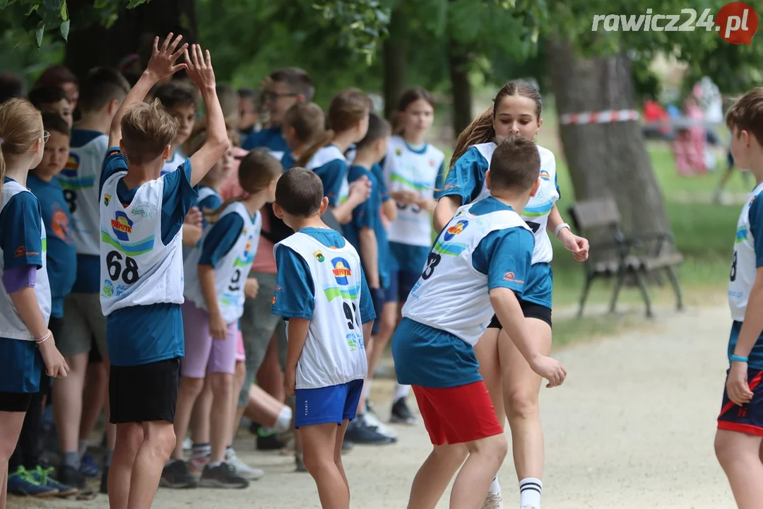 Sztafety szkolne w ramach 24h Rawickiego Festiwalu Sportu