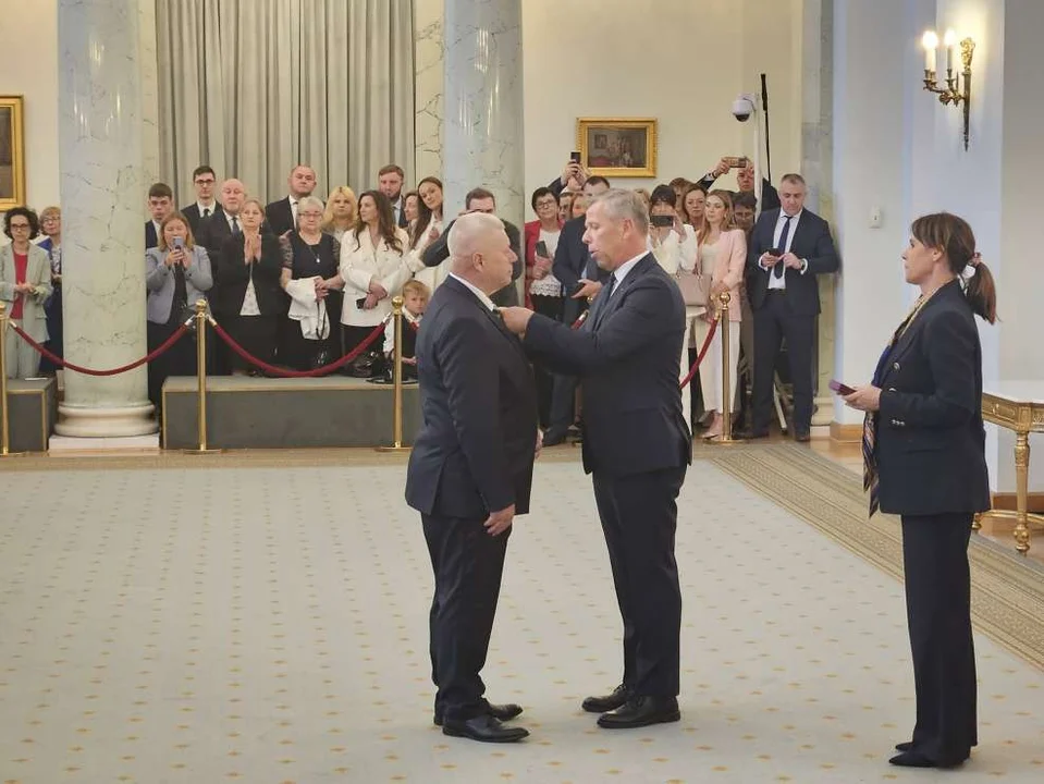 Samorządowcy z powiatu jarocińskiego odznaczeni przez prezydenta