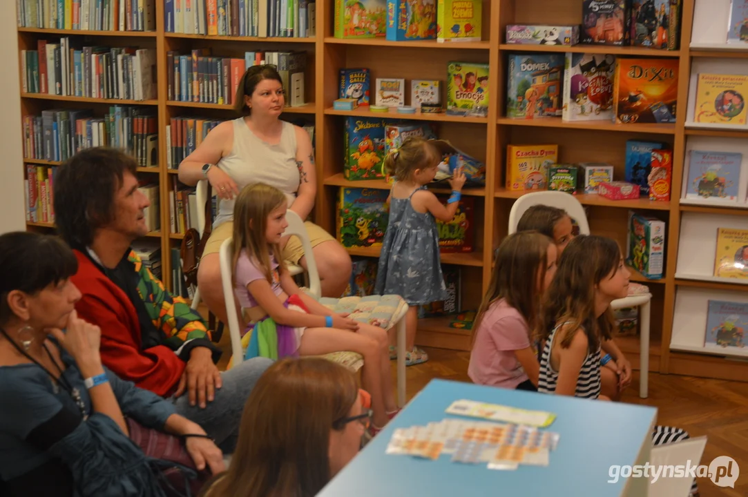 Gostkon drugiego dnia przeniósł się do biblioteki w Gostyniu