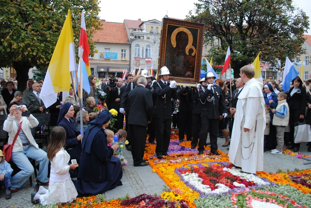 PLESZEW-PARAFIA ŚW. JANA CHRZCICIELA