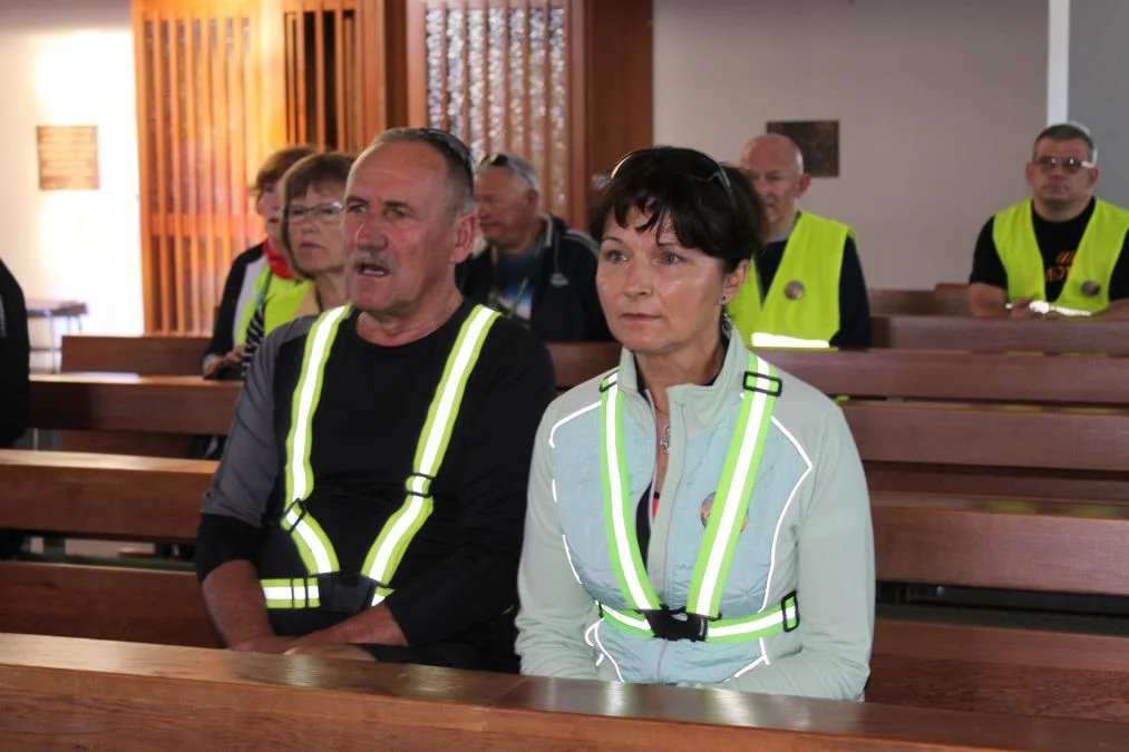 Rowerzyści z Jarocina wyruszyli w drogę na Jasną Górę