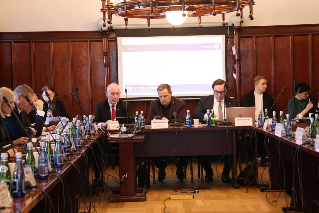 63 mln zł na inwestycje. Budżet Pleszewa na 2026 rok uchwalony jednogłośnie - Zdjęcie główne