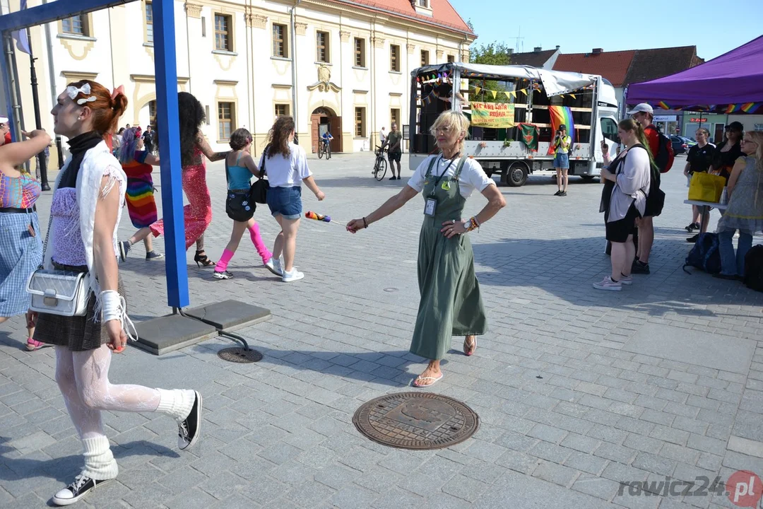 Marsz Równości i kontrmanifestacje w Rawiczu