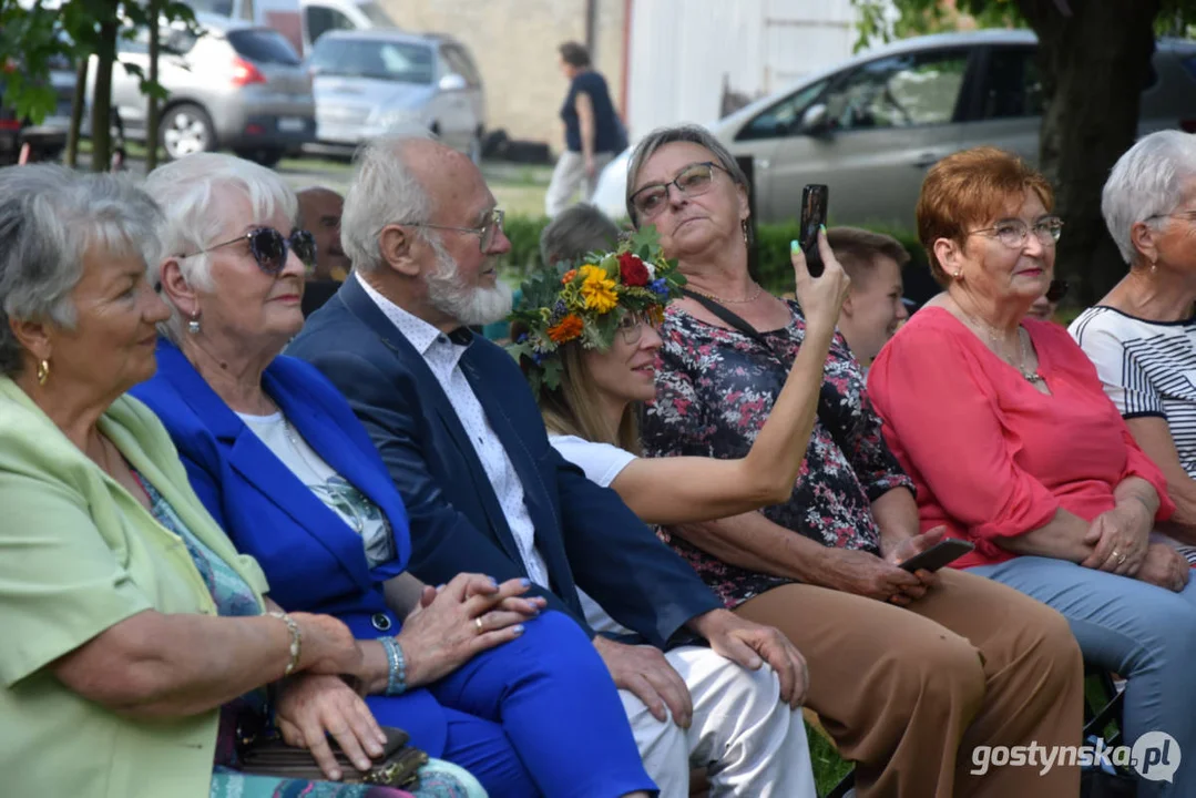 Fontanna pełna radości czyli rodzinny festyn w boreckim parku z okazji obchodów Dni Borku Wlkp.