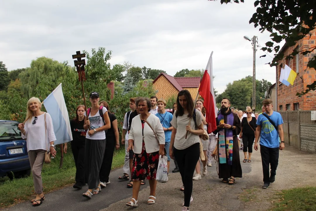 Odpust Matki Bożej Pocieszenia w Golinie z grupami pielgrzymów [2023]