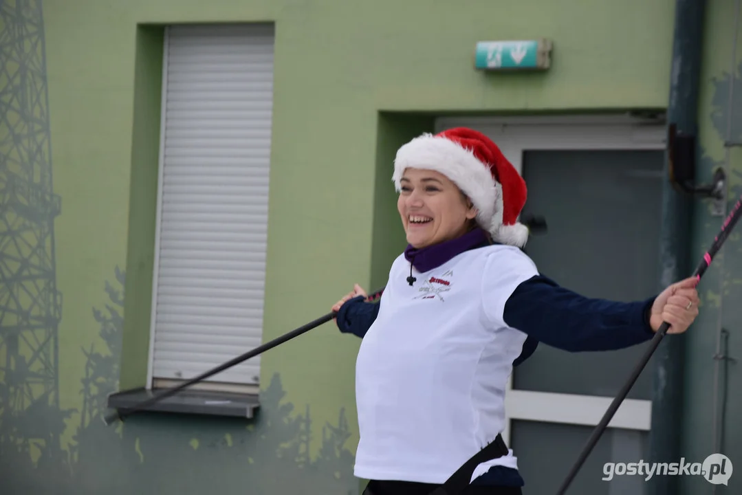 Mikołajkowy Charytatywny Marsz Nordic Walking „Idziemy dla Julki”