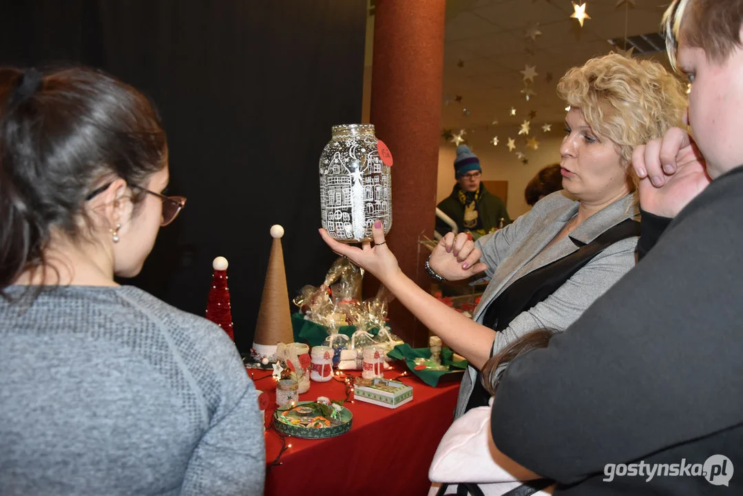 Jarmark Bożonarodzeniowy w Zespole Szkół Specjalnych w Brzeziu