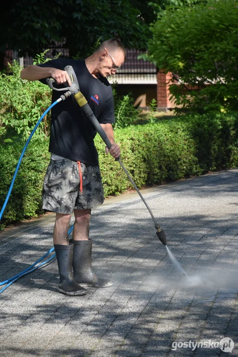 Akcja charytatywna w Domu Dziecka w Bodzewie. Piknik integracyjny z pracownikami firmy Dachbart